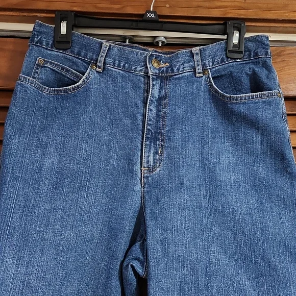 JMCollection Denim, Women's Sz 10S, Blue, 1 Pocket on L, 2 Pockets on R, 2 Back - Picture 3 of 10